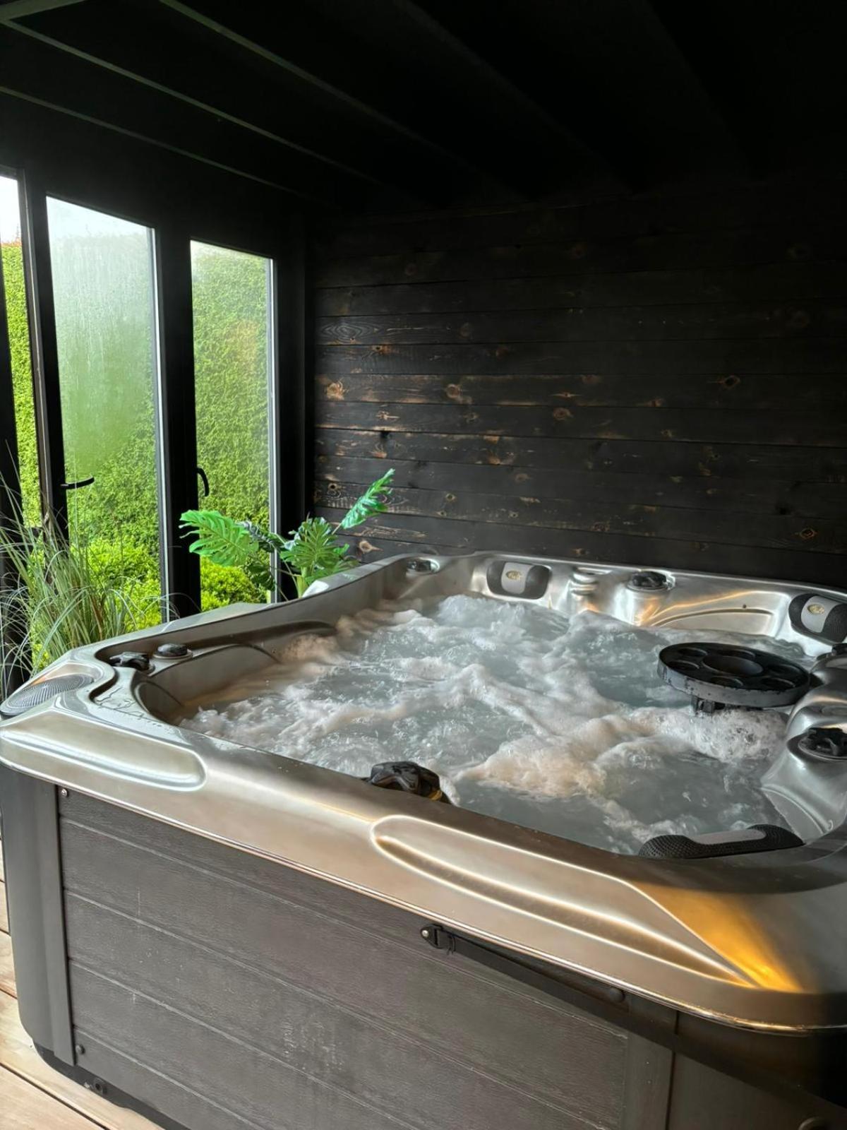 Le Clos Des Bansions Жале Экстерьер фото